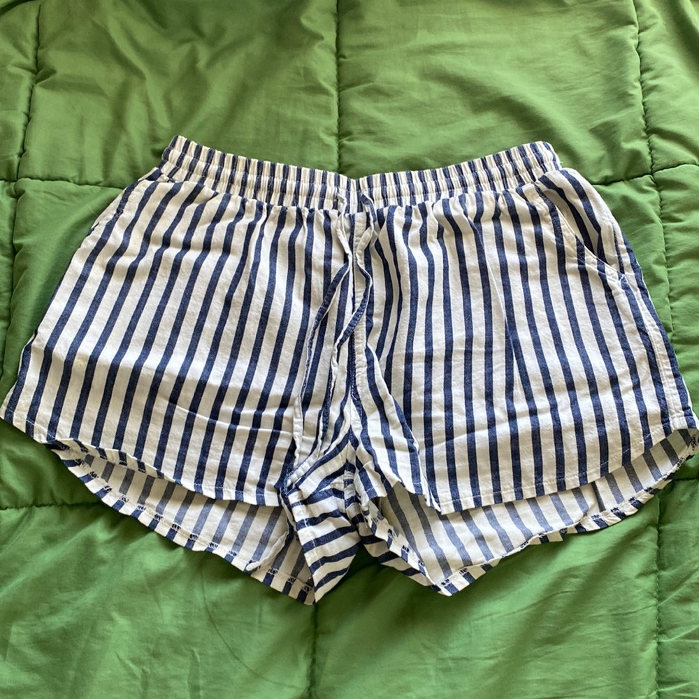 Universal Thread Striped Shorts- size XS